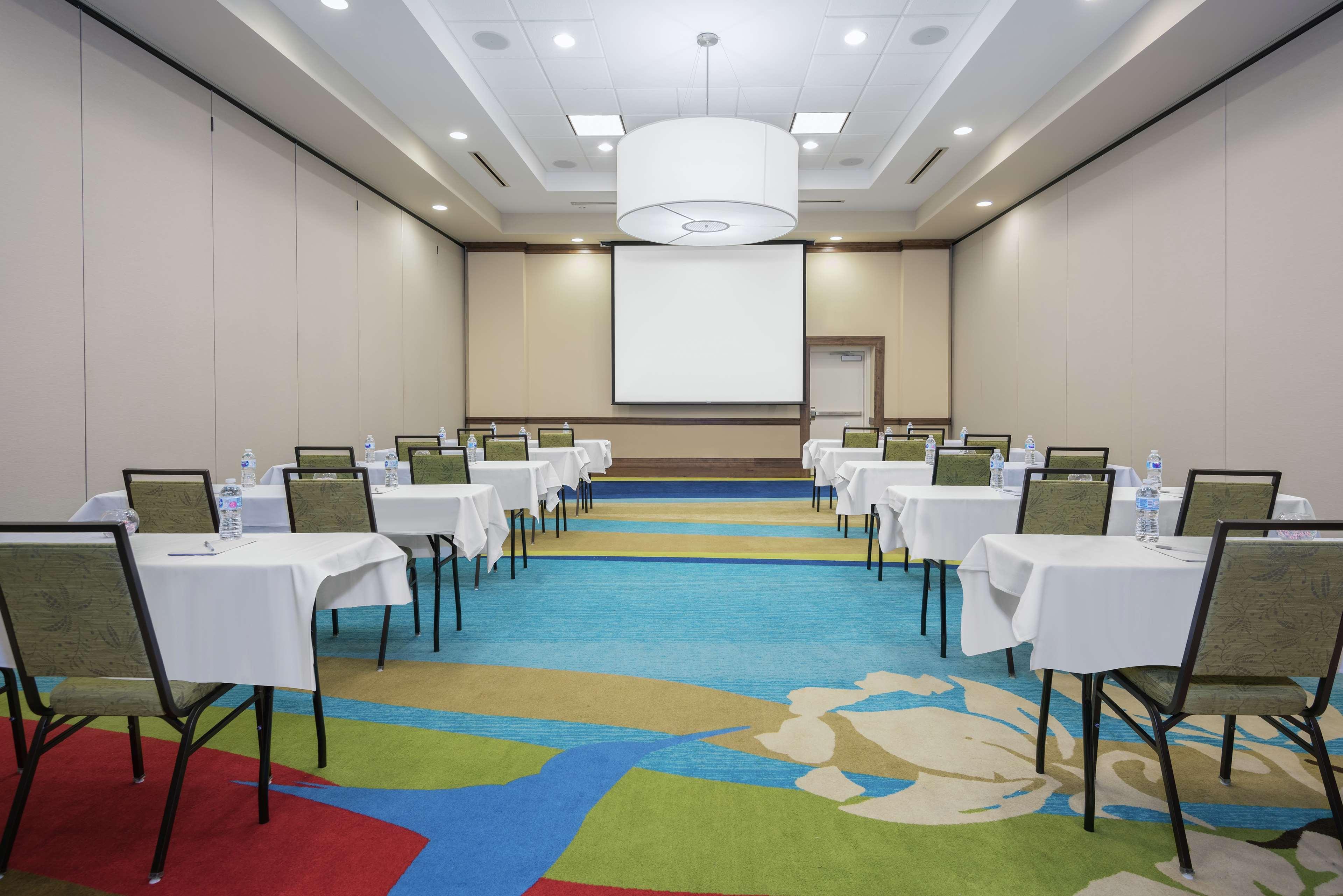 Hilton Garden Inn San Antonio/Rim Pass Drive Exterior foto