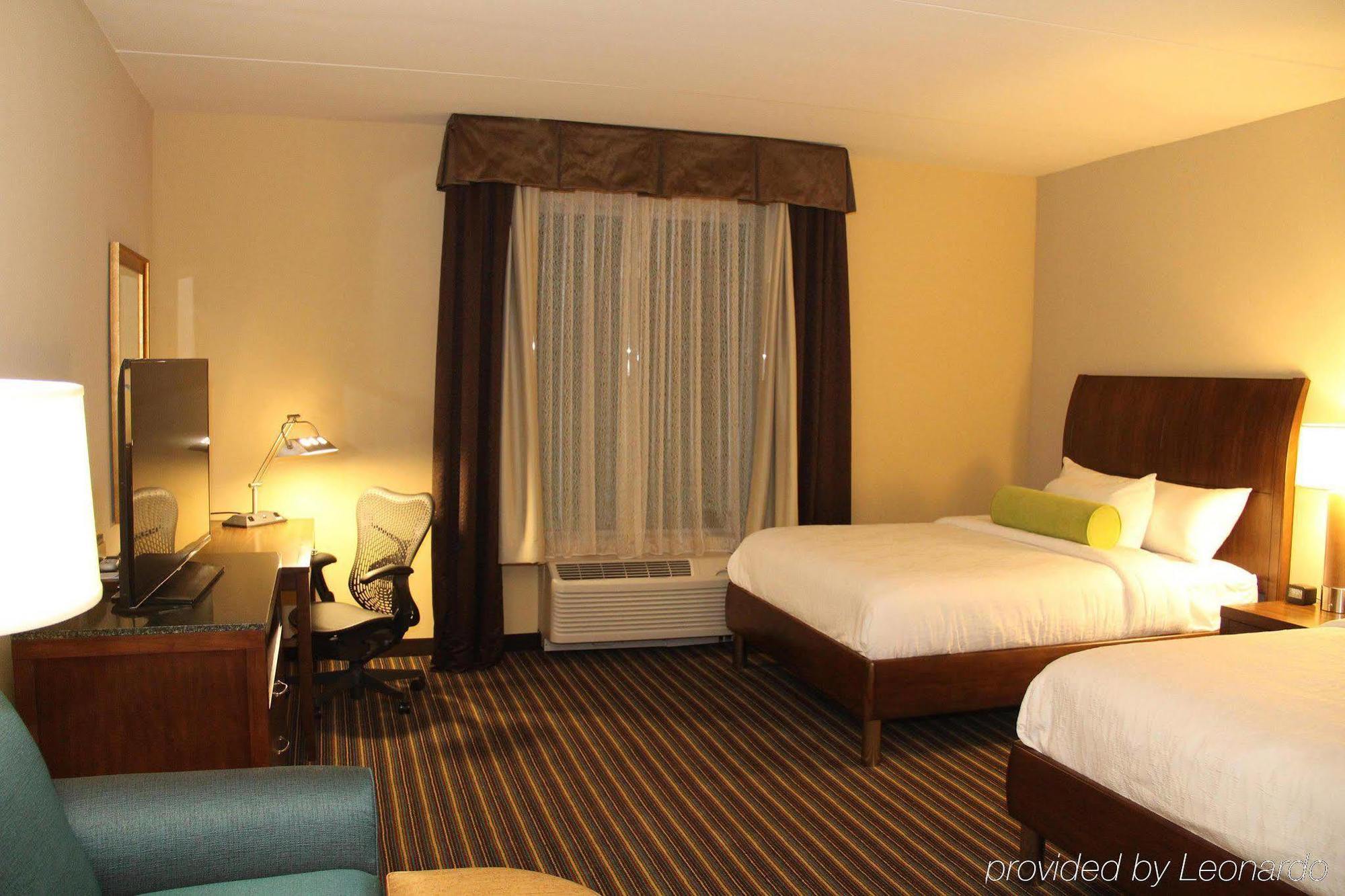 Hilton Garden Inn San Antonio/Rim Pass Drive Exterior foto