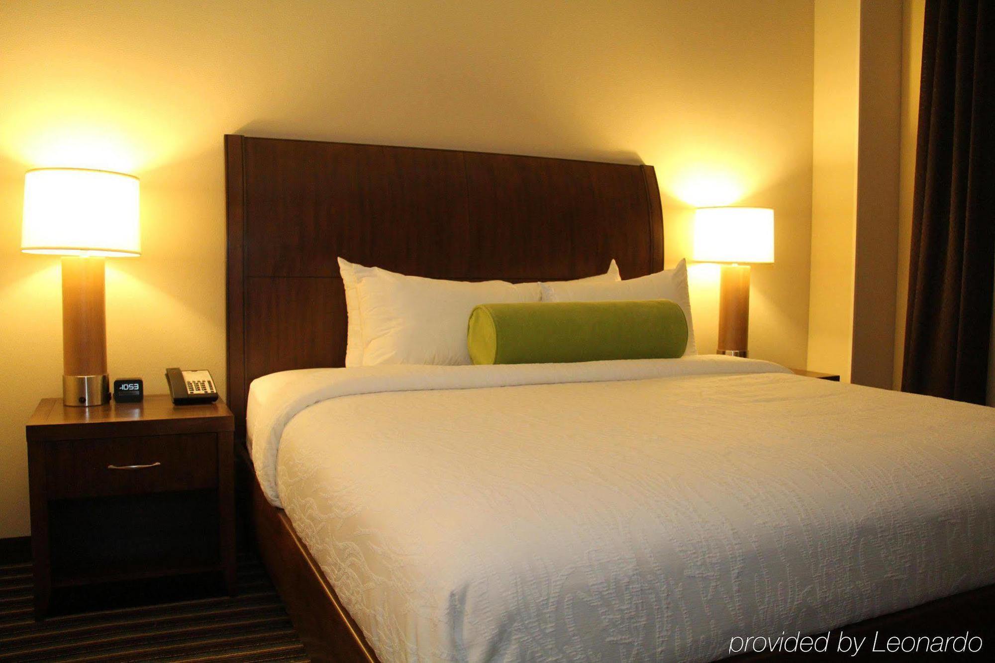 Hilton Garden Inn San Antonio/Rim Pass Drive Exterior foto