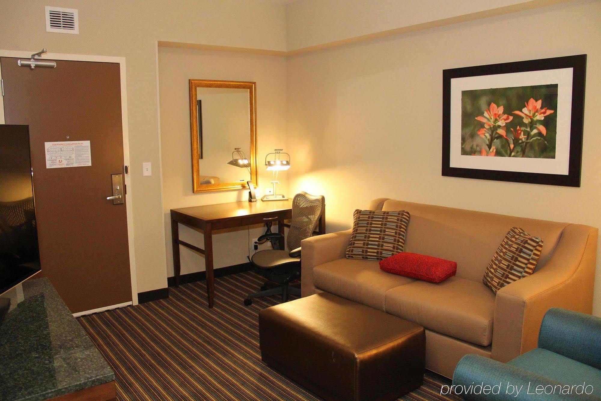 Hilton Garden Inn San Antonio/Rim Pass Drive Exterior foto