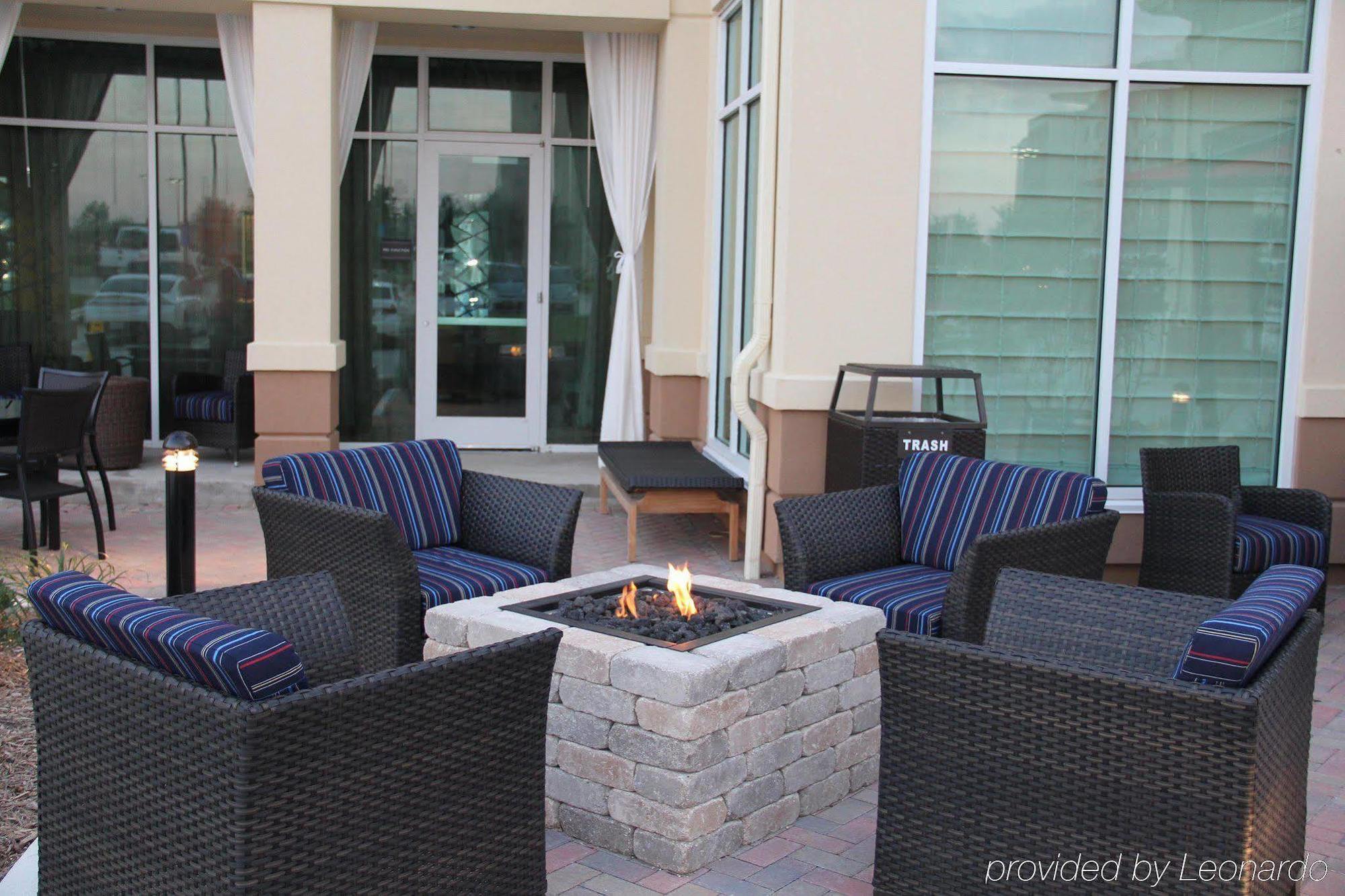 Hilton Garden Inn San Antonio/Rim Pass Drive Exterior foto